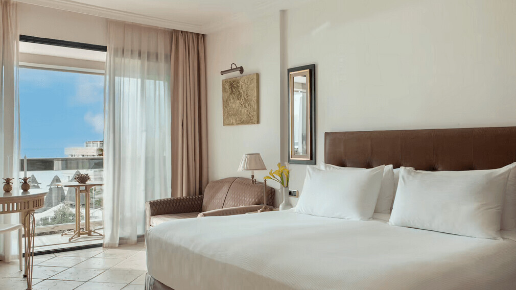 Premium Room Front Sea View 